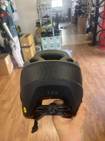 Used Fox Dropframe Pro Helmet 2025 bike — image 3 of 4