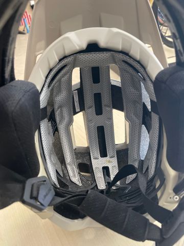 Käytetty Limar Livigno Helmet 2025 bike — kuva 3 / 4