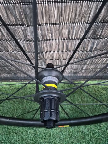 Gebrauchtes Mavic Ultimate Wheels 2025 bike — Bild 8 von 11