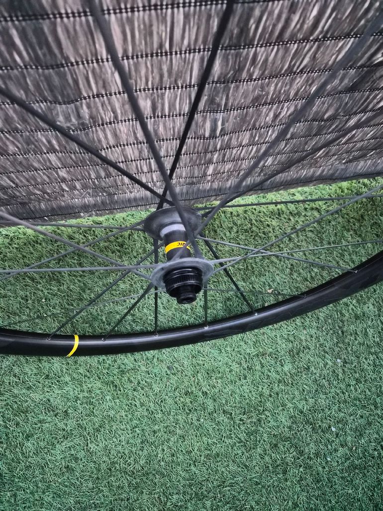 Gebrauchtes Mavic Ultimate Wheels 2025 bike — Bild 7 von 11