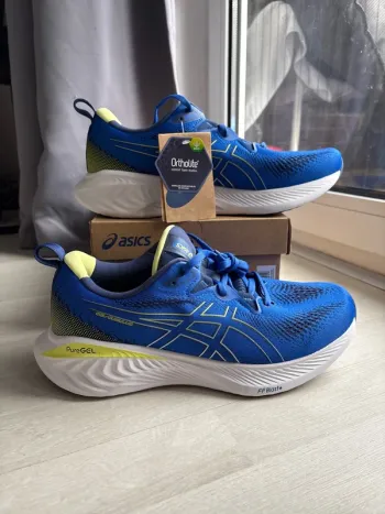 Używany Asics Gel-Cumulus 25 Running Shoes