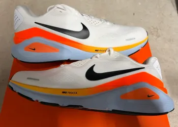 Nike Structure 26 Running Shoes usato