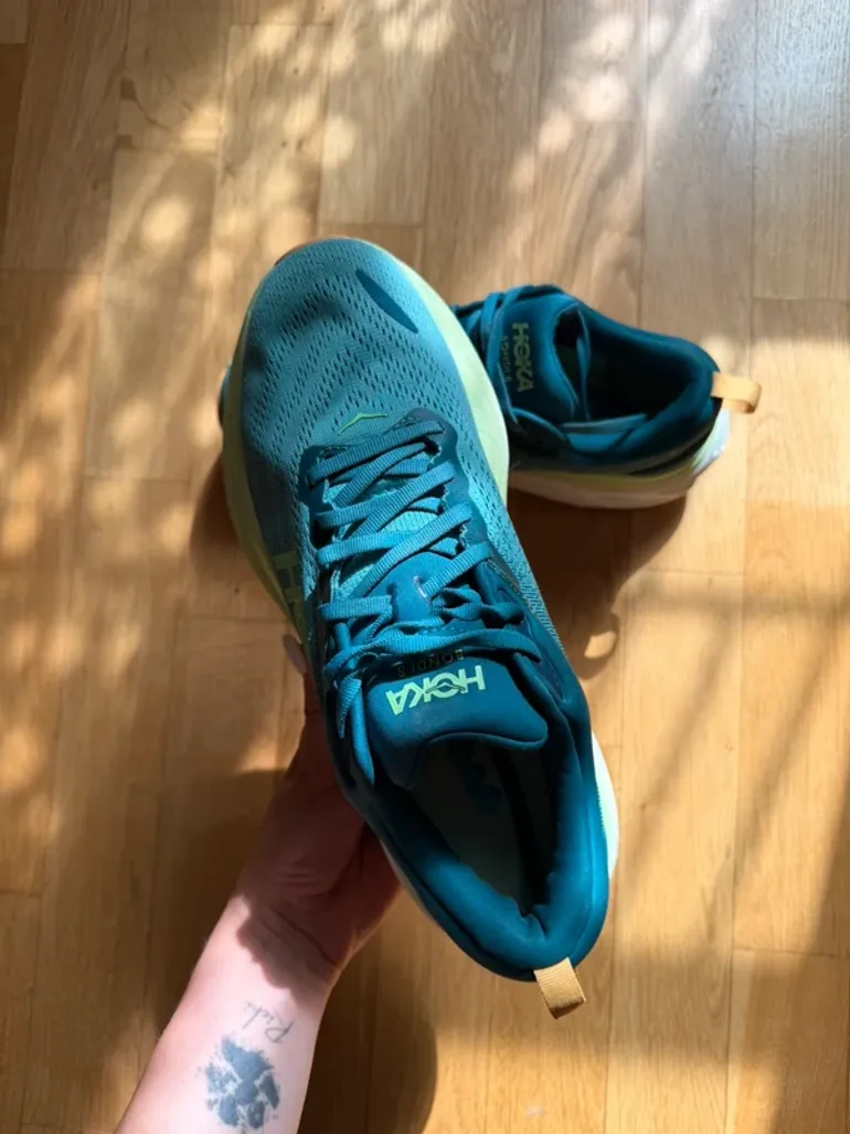 Used Hoka Bondi 8 bike — image 2 of 11