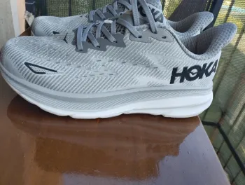 Used Hoka Scarpe Running Shoes