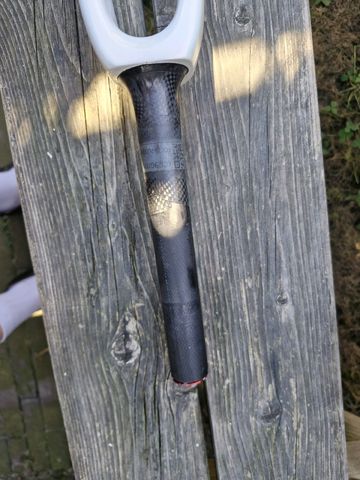 Used Specialized Tarmac SL8 Fork 2024 bike — image 6 of 8