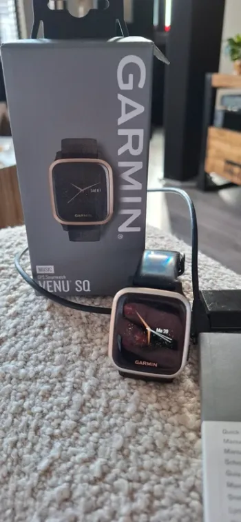 Garmin Venu SQ Music bike usato — immagine 2 di 3