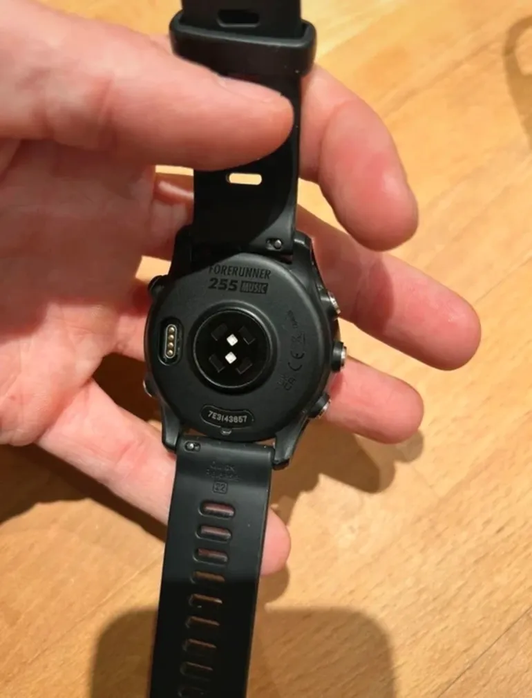 Used Garmin Forerunner 255 Music bike — image 2 of 7