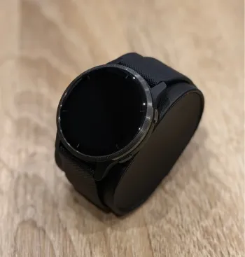 Used Garmin Venu 2 bike — image 3 of 8