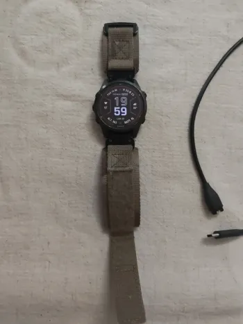 Garmin Fenix 7s pro Sapphire Solar Electronics d'occasion