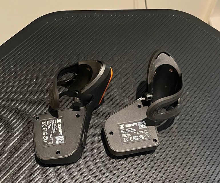 Tweedehands Zwift Play Controllers 2023 bike — afbeelding 4 van 5