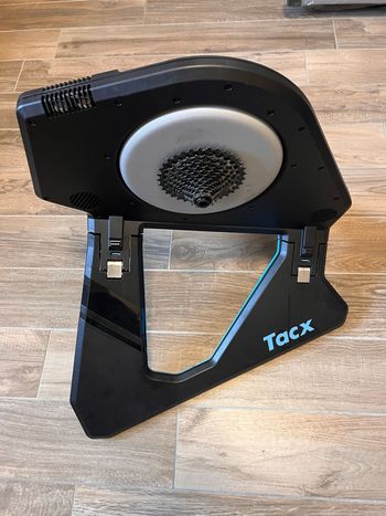 Tacx NEO 2T Smart Trainer Cycling Accessories de segunda mano