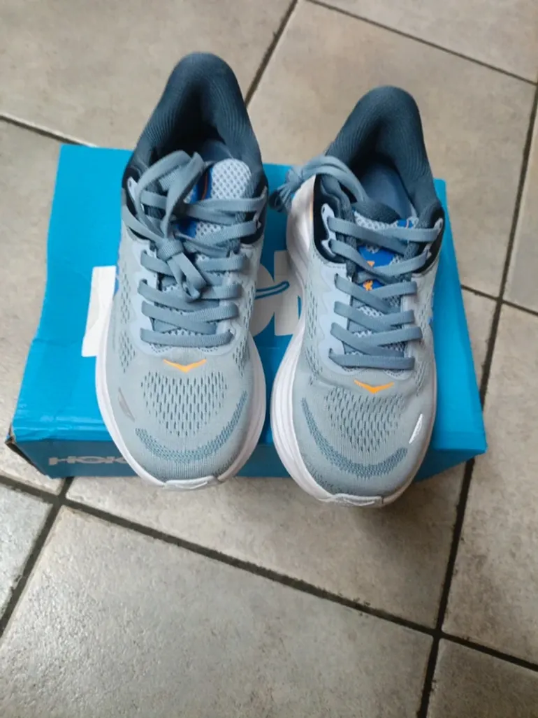 Used Hoka Shoes 38 bike — image 3 of 7