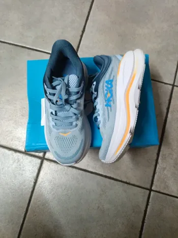 Used Hoka Shoes 38 Running Shoes