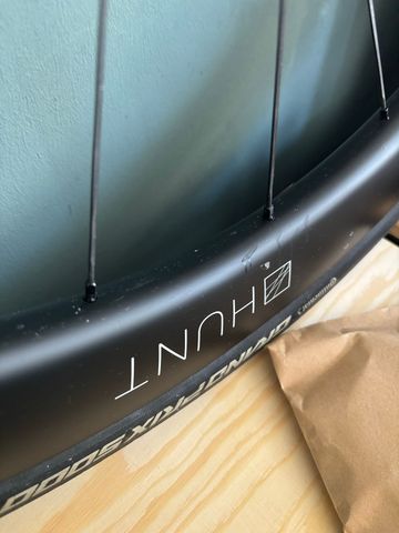 Tweedehands Hunt 54 Aerodynamicist 2023 bike — afbeelding 2 van 2