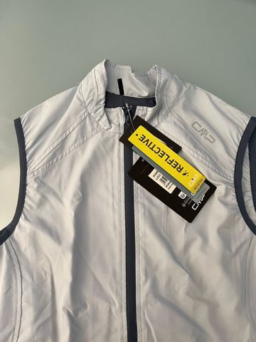 Used Cmp Gilet Antivento 2026 bike — image 3 of 5