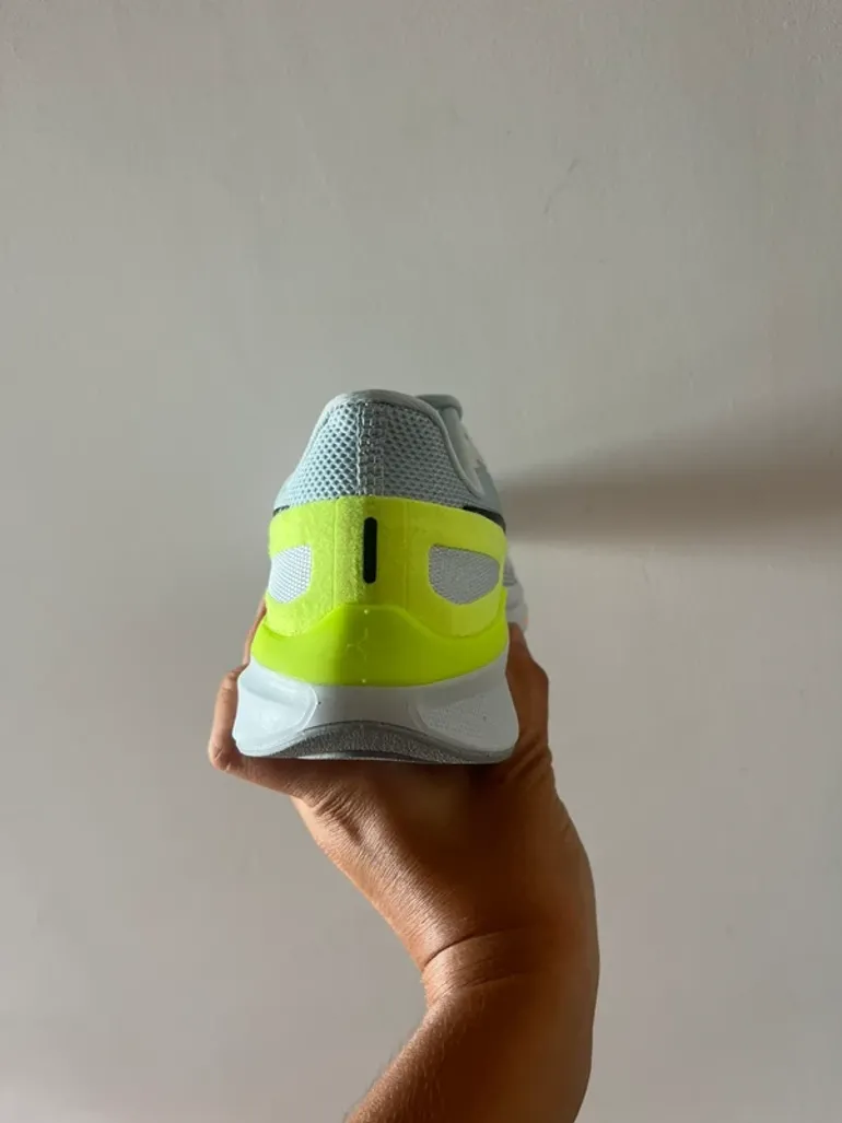 Tweedehands Nike Air Zoom Structure 25 bike — afbeelding 4 van 8