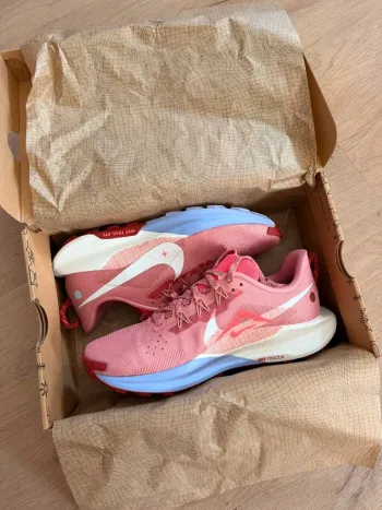 Used Pegasus ReactX Trail 5 Running Shoes