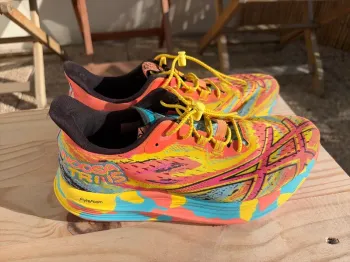 Używany Asics Noosa Tri 15 Running Shoes