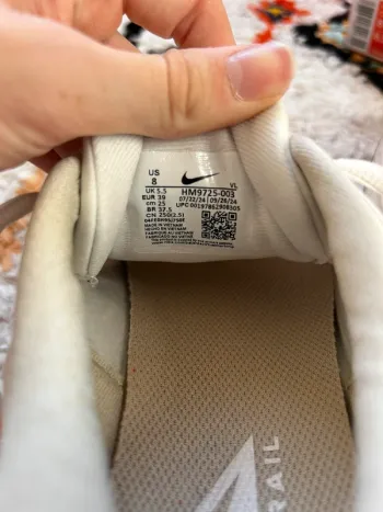 Použité Nike ZoomX Invincible Run Flyknit 3 bike — obrázek 7 z 7