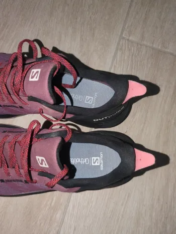 Used Salomon Trailrunning Shoes bike — image 3 of 8