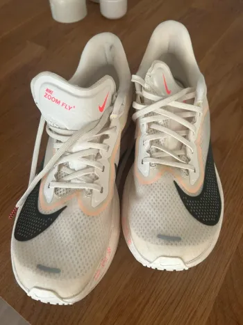Brugt Nike Zoom Fly 6 bike — billede 2 af 8