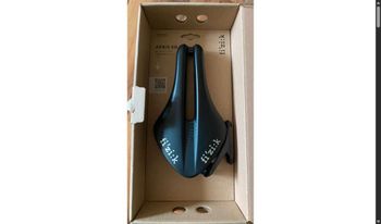 Used Fizik Aeris R1 Saddles & Seatposts