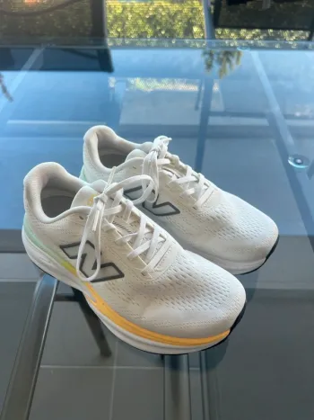 Used New Balance Fresh Foam x Kaiha v2 Running Shoes