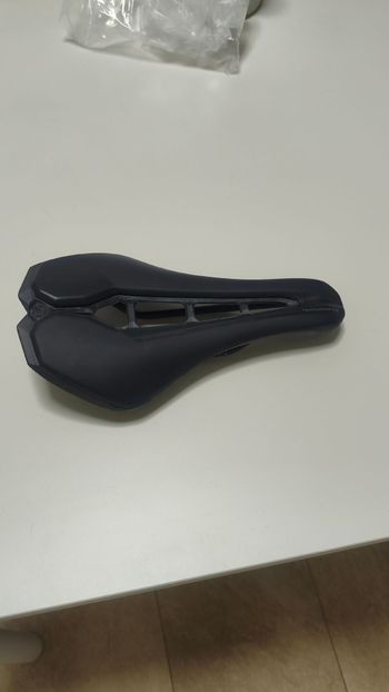 Used Pro Stealth Performance Saddle 2026 bike — image 9 of 11