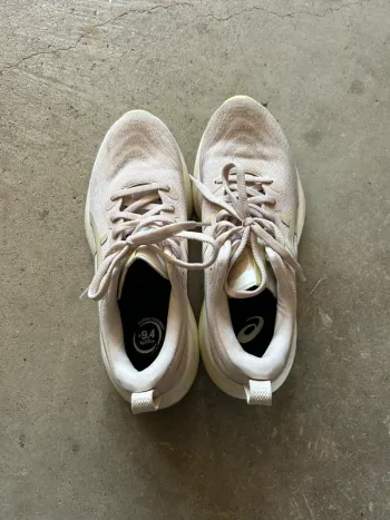 Used Asics Gel-Cumulus 27 bike — image 4 of 7
