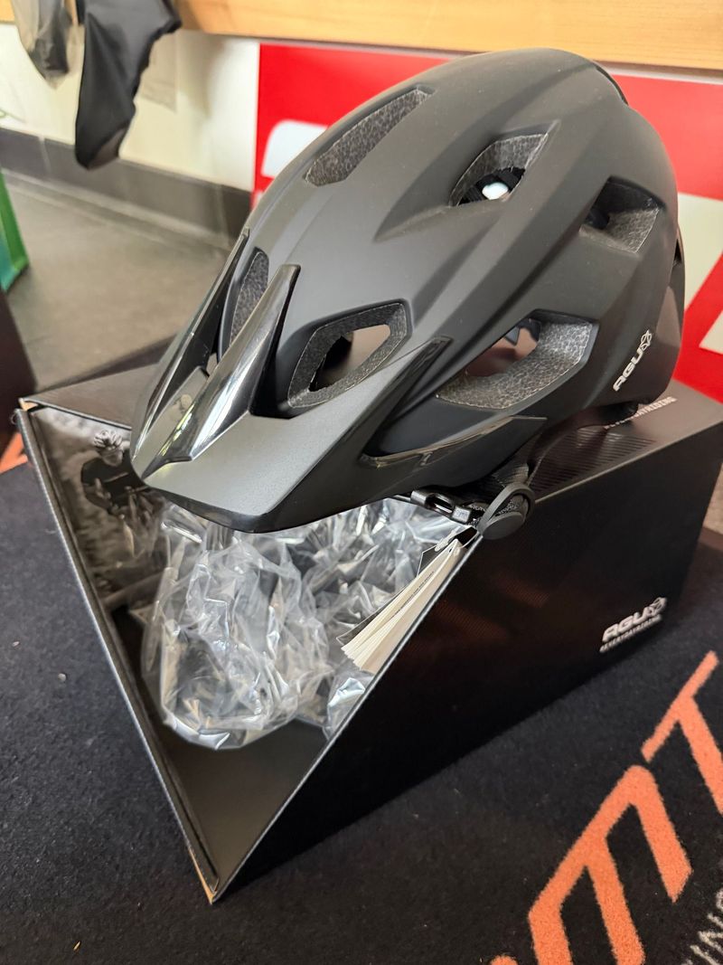 AGU MTB XC 2023 Cycling Accessories usato