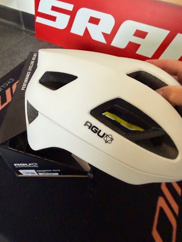 Tweedehands AGU Vigarous MIPS Helmet 2023 bike — afbeelding 3 van 6