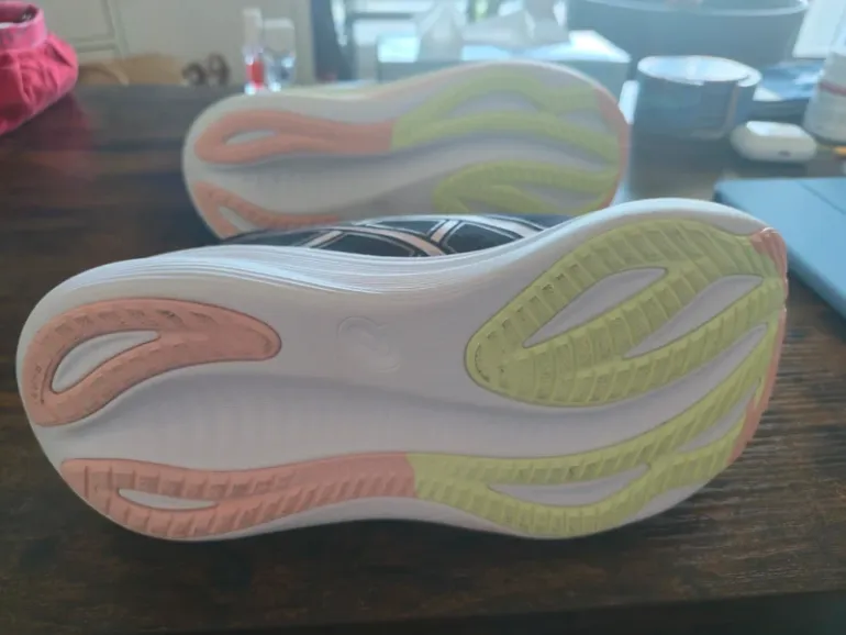 Used Asics Gel-Nimbus 27 bike — image 3 of 6
