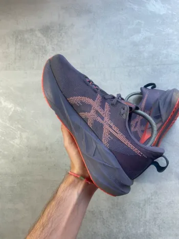 Brugt Asics Novablast 5 bike — billede 5 af 15