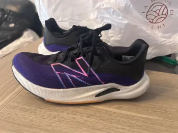 Used New Balance Basket Running Shoes