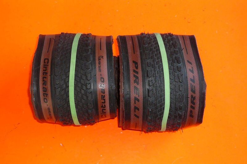 Used Pirelli CINTURATO Gravel H SET/2 Stück/40mm/SKIN-classic/NEU! Tyres & Tubes
