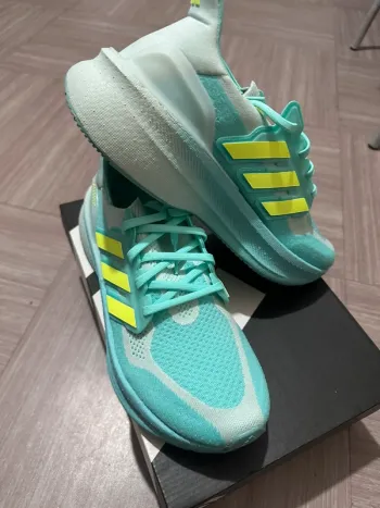 Gebrauchtes Adidas Ultraboost 5 W Running Shoes