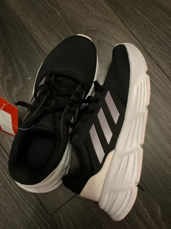 Adidas Laufschuhe Damen bike de segunda mano — imagen 15 de 30