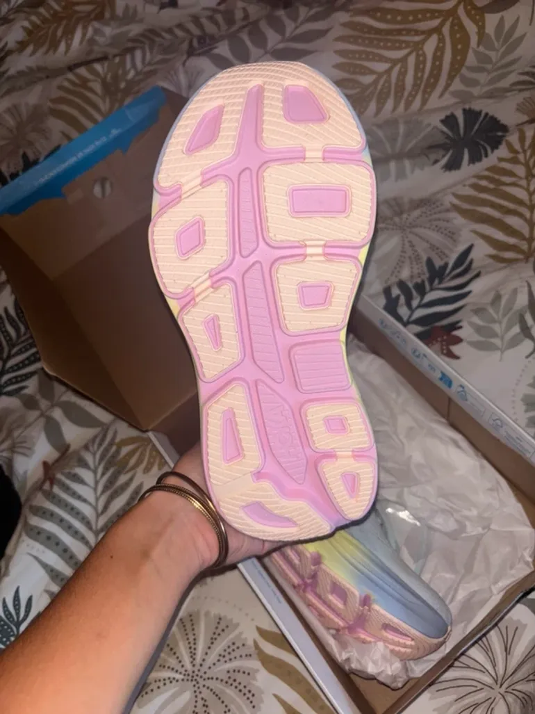 Hoka Bondi 9 bike d'occasion — image 3 sur 4