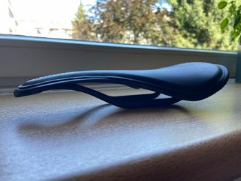 Fabric ALM Shallow Ultimate Saddle Saddles & Seatposts d'occasion