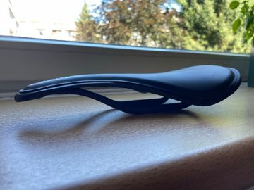Gebrauchtes Fabric ALM Shallow Ultimate Saddle Saddles & Seatposts