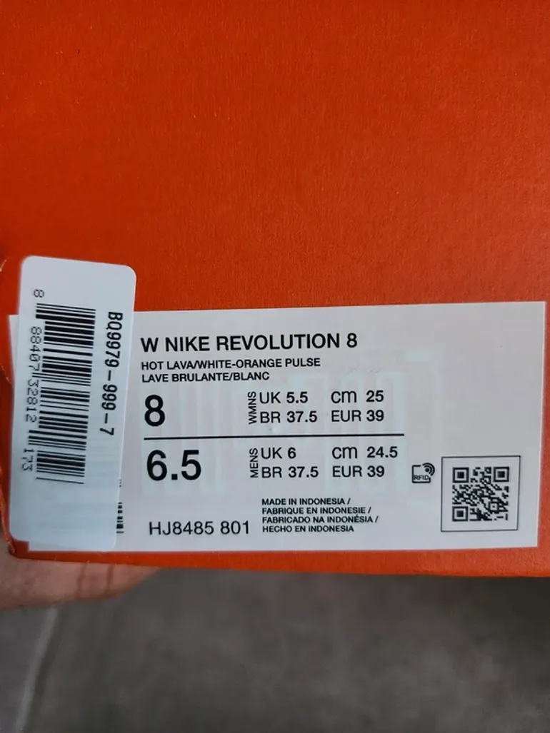 Tweedehands Nike REVOLUTION 8 bike — afbeelding 2 van 16