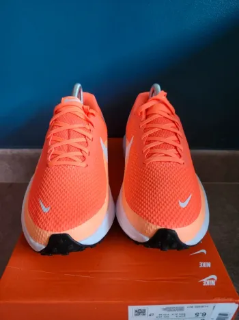 Tweedehands Nike REVOLUTION 8 bike — afbeelding 3 van 16