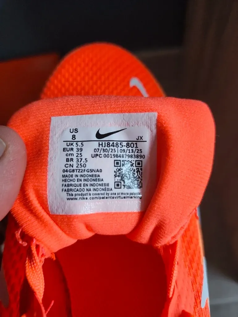 Tweedehands Nike REVOLUTION 8 bike — afbeelding 16 van 16