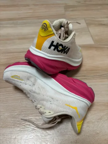 Used Hoka Clifton 9 bike — image 5 of 6