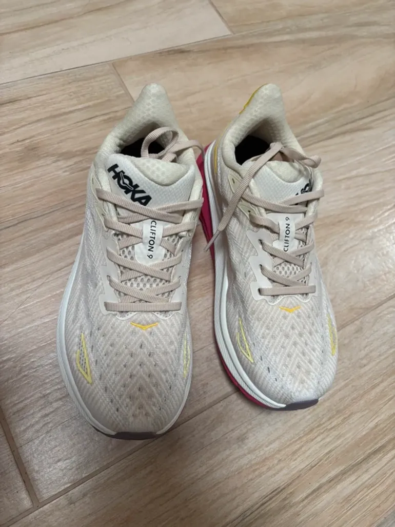 Used Hoka Clifton 9 bike — image 3 of 6