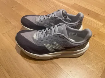 Tweedehands New Balance Fuel Cell Rebel Running Shoes