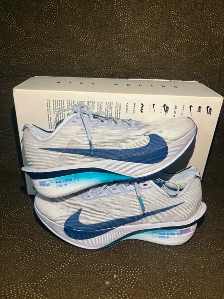 100% Vaporfly Next 4 bike d'occasion — image 7 sur 7