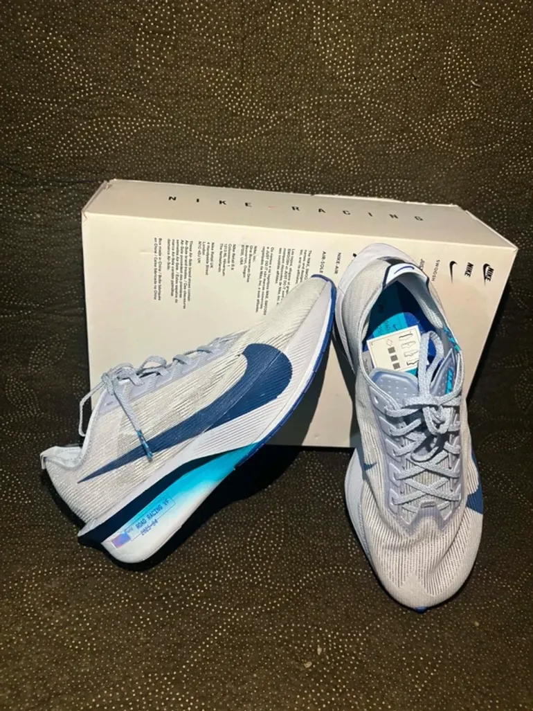 100% Vaporfly Next 4 bike d'occasion — image 2 sur 7