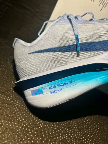 100% Vaporfly Next 4 bike d'occasion — image 5 sur 7