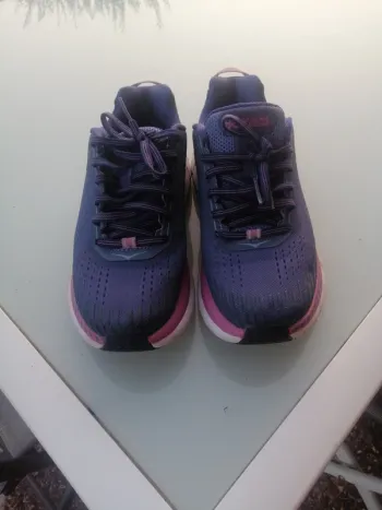 Used Hoka Clifton 5 Running Shoes